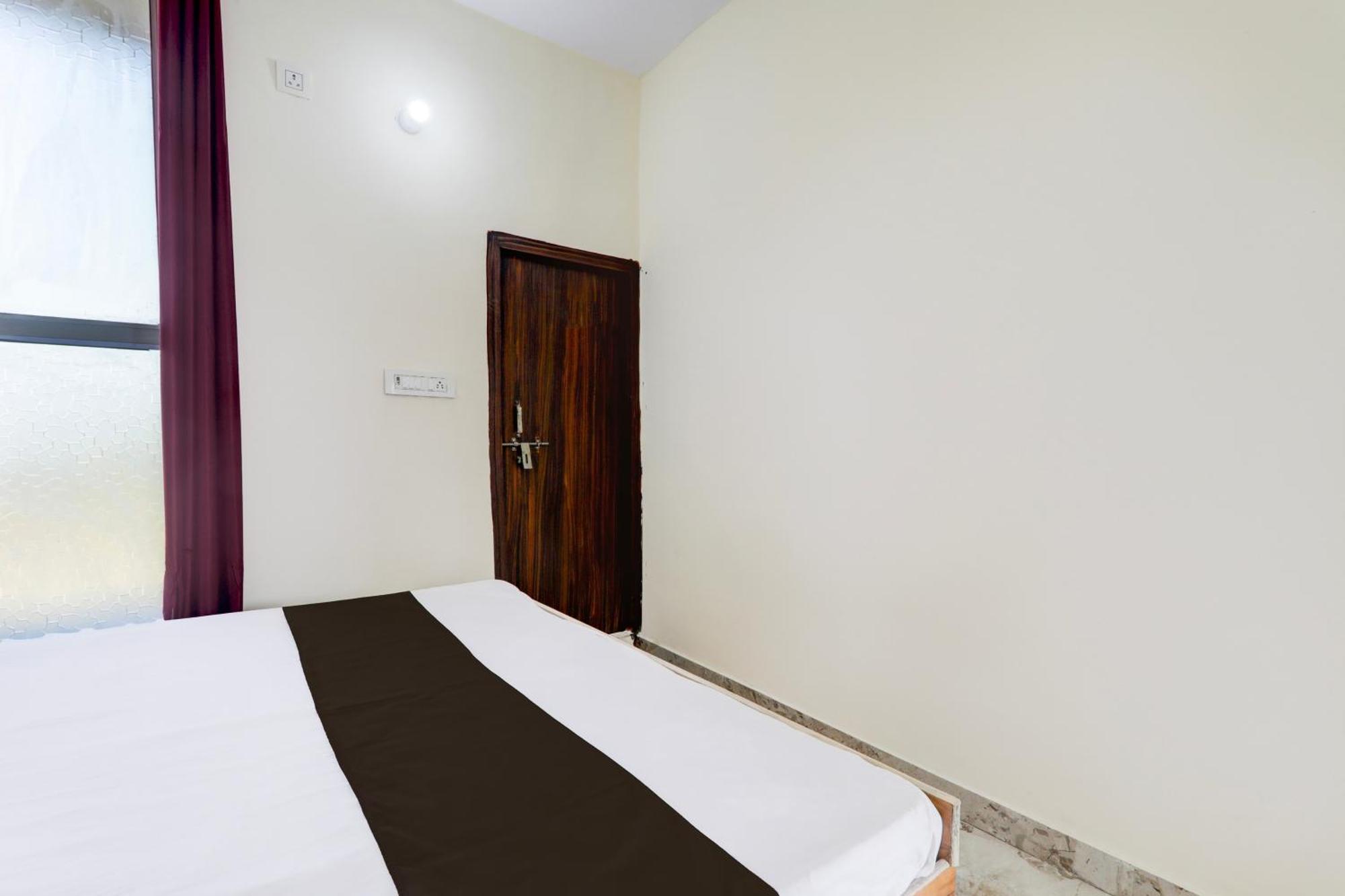 Hotel O Rn Chinhat Eksteriør billede